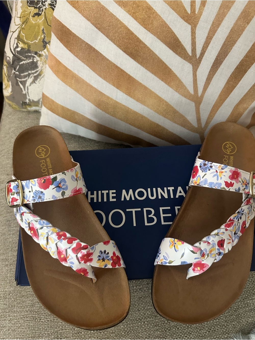 White Mountain Happier Floral Leather Footbed Sandals Size 9 Comfort Slides NEW - Picture 10 of 15